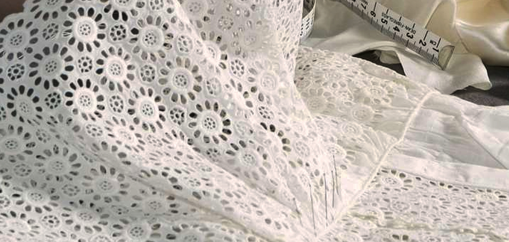 How to Sew Lace Trim onto Fabric